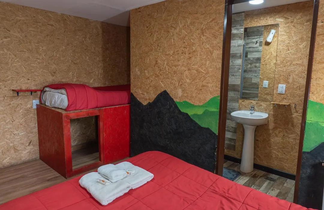 Moving Hostel Travel Bar-1